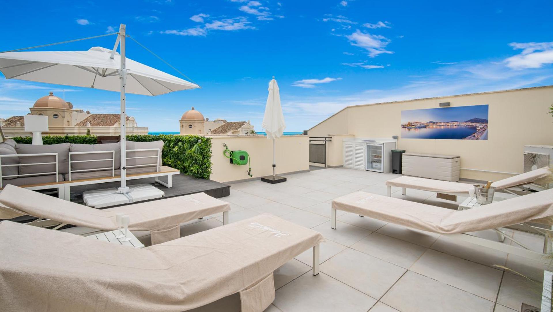 Cosmo Beach With Seaview Between Cancelada And Estepona Extérieur photo